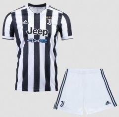 21-22 Juventus Home Soccer Uniforms